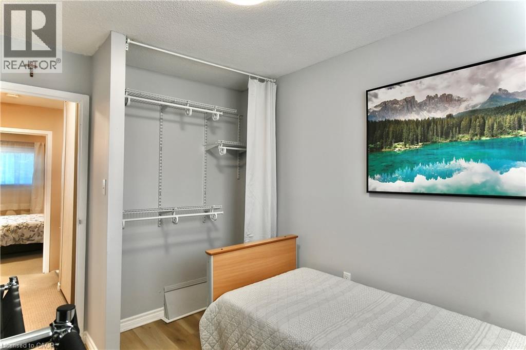 11 Harrisford Street Unit# 98, Hamilton, ON - Indoor Photo Showing Bedroom