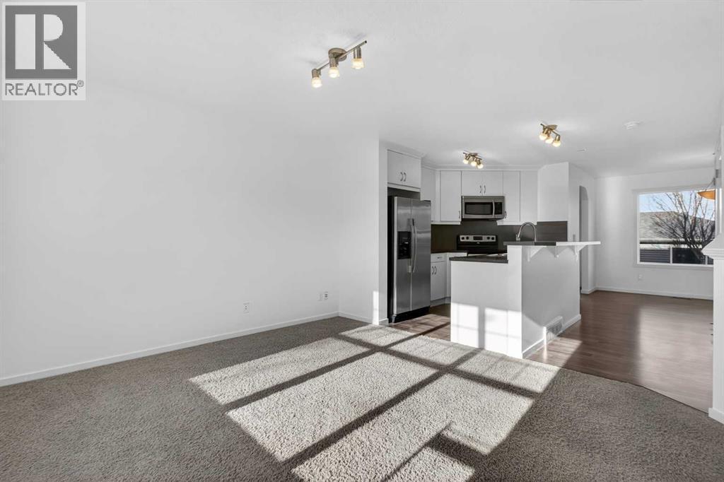 512 Evanston Drive Nw, Calgary, AB - Indoor Photo Showing Kitchen