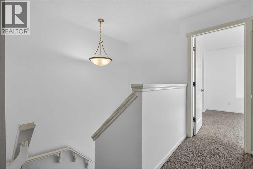 512 Evanston Drive Nw, Calgary, AB - Indoor Photo Showing Other Room