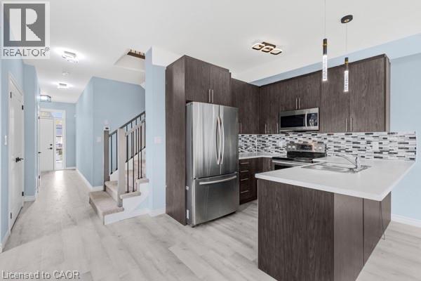 37 Delena Avenue S, Hamilton, ON - Indoor Photo Showing Kitchen With Double Sink With Upgraded Kitchen