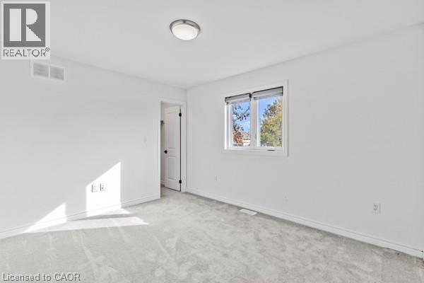 37 Delena Avenue S, Hamilton, ON - Indoor Photo Showing Other Room