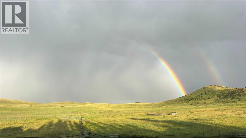 21054 A Range Road 264, Cardston, AB - With View