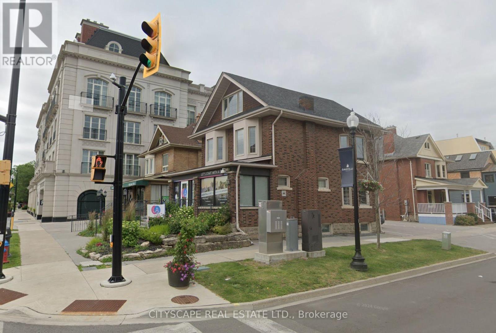 123 Trafalgar Road, Oakville, ON