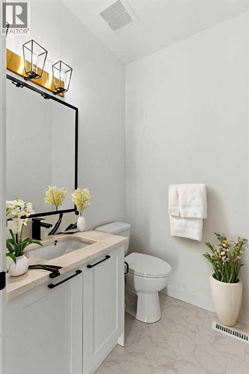 8 Ranchers Meadows, Okotoks, AB - Indoor Photo Showing Bathroom