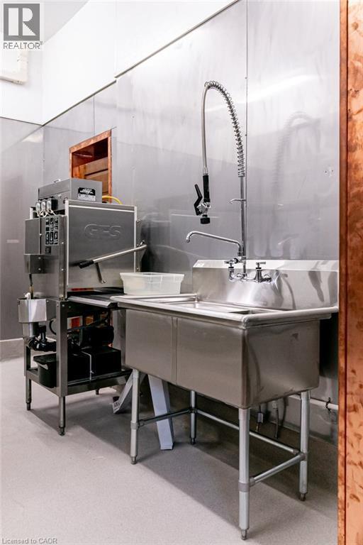 3 Main Street, Hamilton, ON