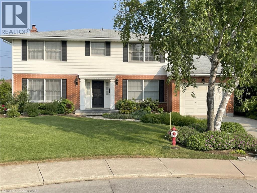 30 Lanscott Place, Hamilton, ON - Outdoor With Facade