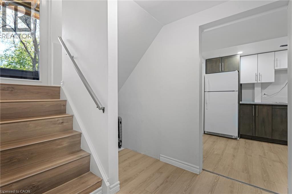 879 Upper Sherman Avenue, Hamilton, ON - Indoor Photo Showing Other Room