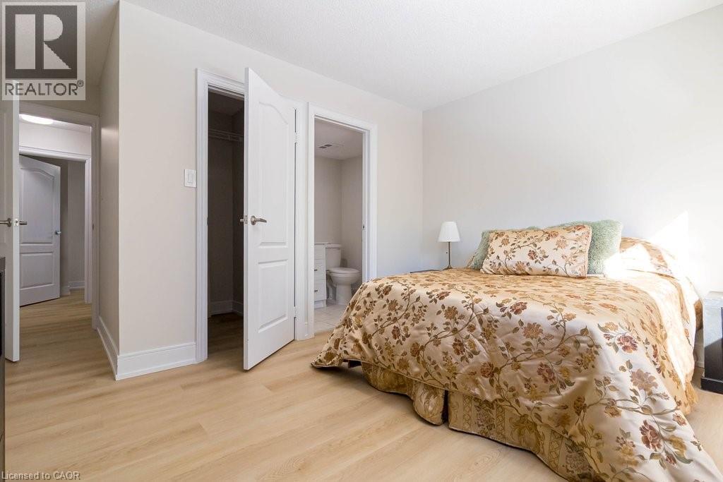 1450 Glen Abbey Gate Unit# 913, Oakville, ON