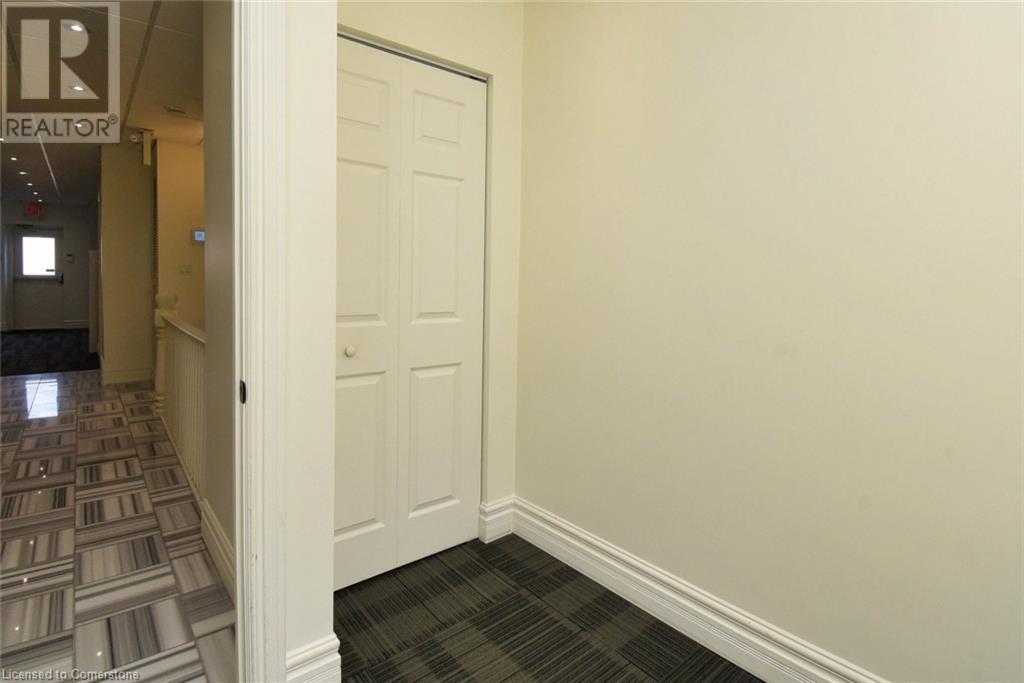 329 King Street E Unit# 2, Hamilton, ON - Indoor Photo Showing Other Room