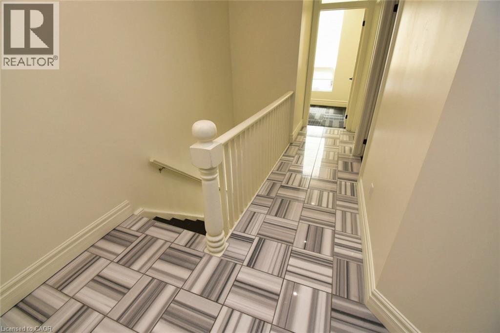 329 King Street E Unit# 2, Hamilton, ON - Indoor Photo Showing Other Room