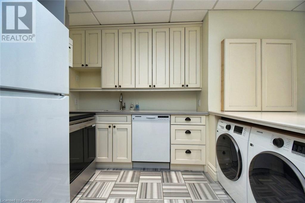 329 King Street E Unit# 2, Hamilton, ON - Indoor Photo Showing Laundry Room