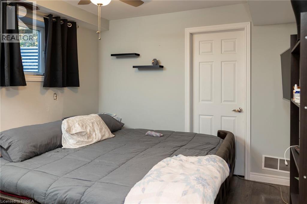 976 Mcdowell Road E, Simcoe, ON - Indoor Photo Showing Bedroom