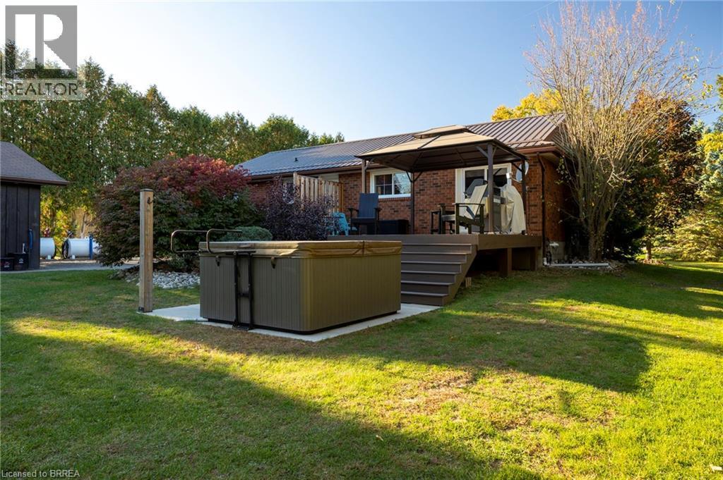 976 Mcdowell Road E, Simcoe, ON - Outdoor With Deck Patio Veranda