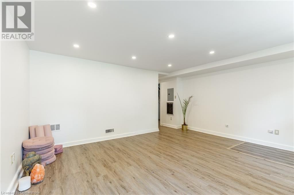 21 Bold Street, Hamilton, ON