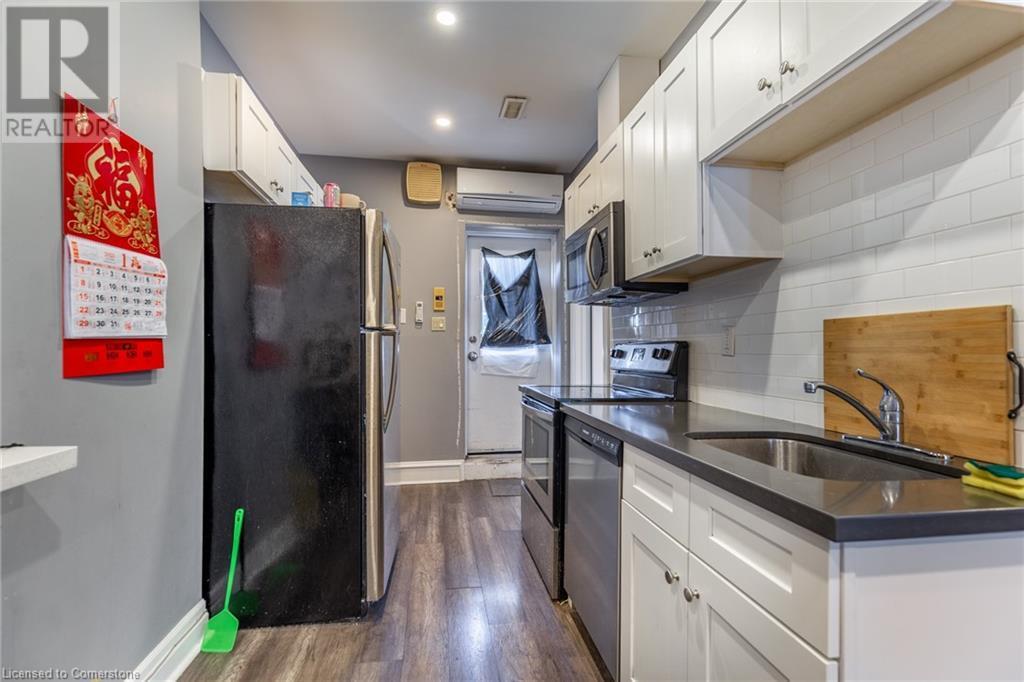 21 Bold Street, Hamilton, ON