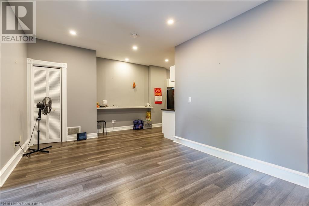 21 Bold Street, Hamilton, ON