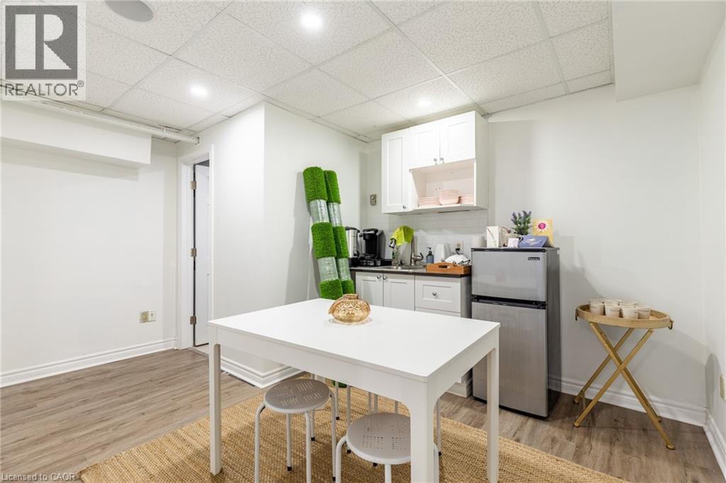 21 Bold Street, Hamilton, ON