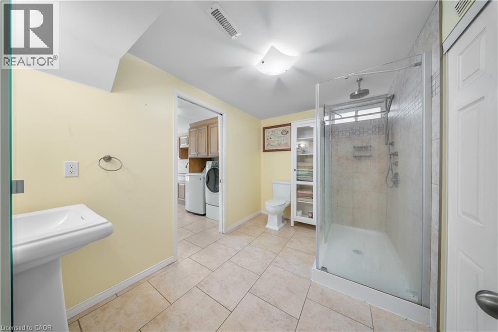 54 Pathfinder Crescent, Kitchener, ON - Indoor Photo Showing Bathroom
