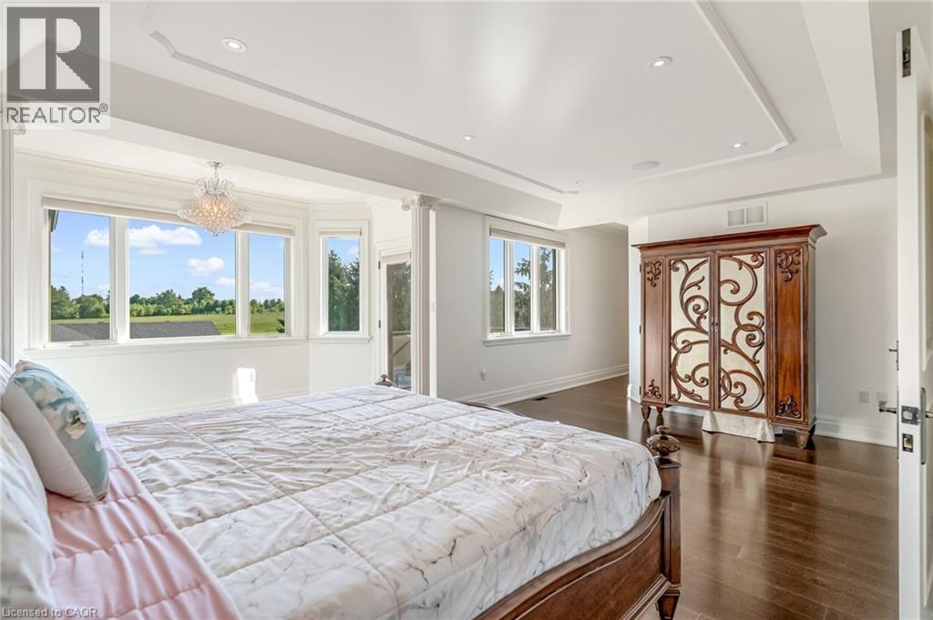 3122 Cedar Springs Road, Burlington, ON - Indoor Photo Showing Bedroom