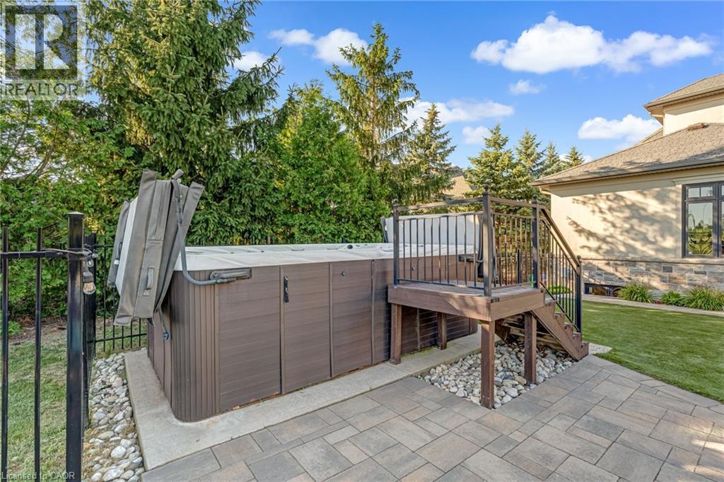 3122 Cedar Springs Road, Burlington, ON - Outdoor
