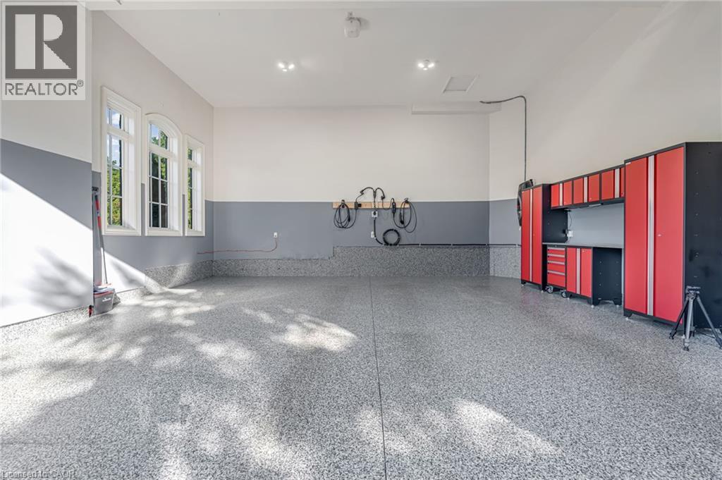 3122 Cedar Springs Road, Burlington, ON - Indoor