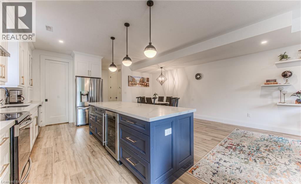 81 Fifth Avenue, Kitchener, ON - Indoor Photo Showing Kitchen With Stainless Steel Kitchen With Upgraded Kitchen