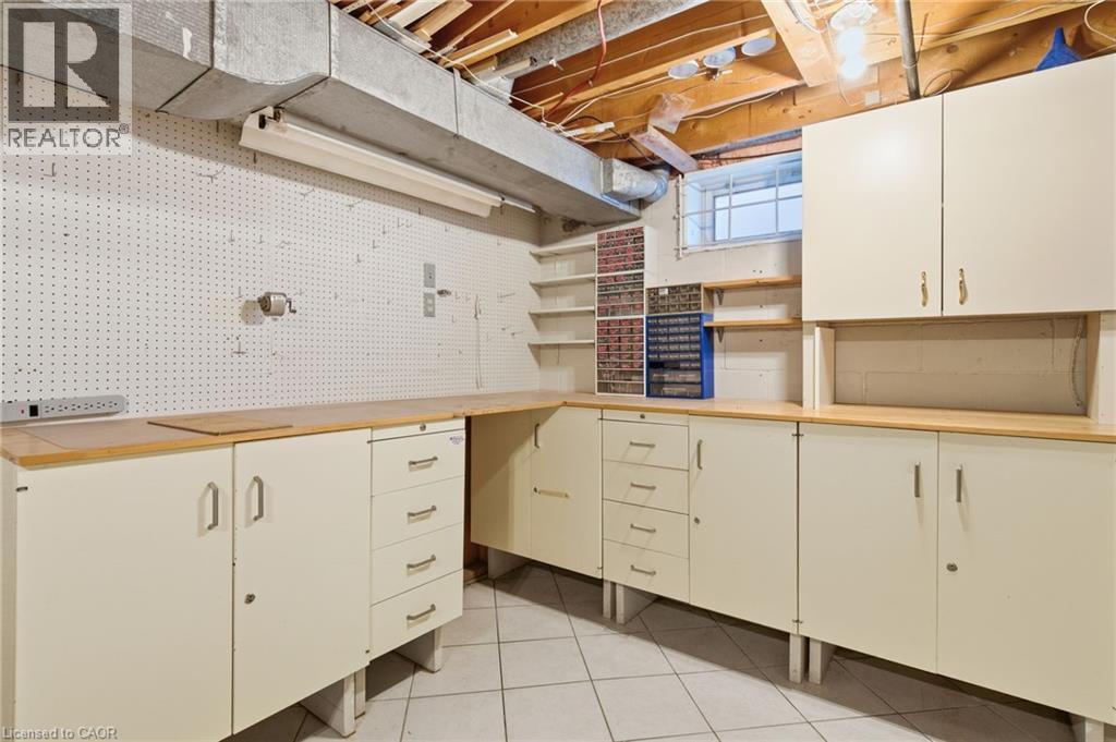 106 Fielding Crescent, Hamilton, ON - Indoor Photo Showing Basement
