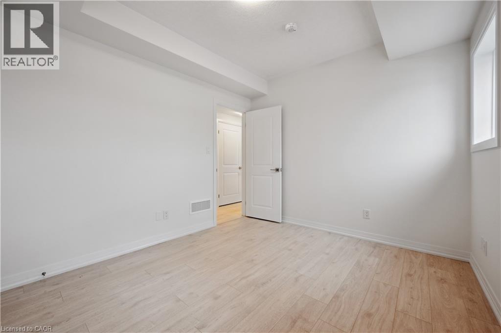 15 Stauffer Woods Trail Unit# B6, Kitchener, ON - Indoor Photo Showing Other Room