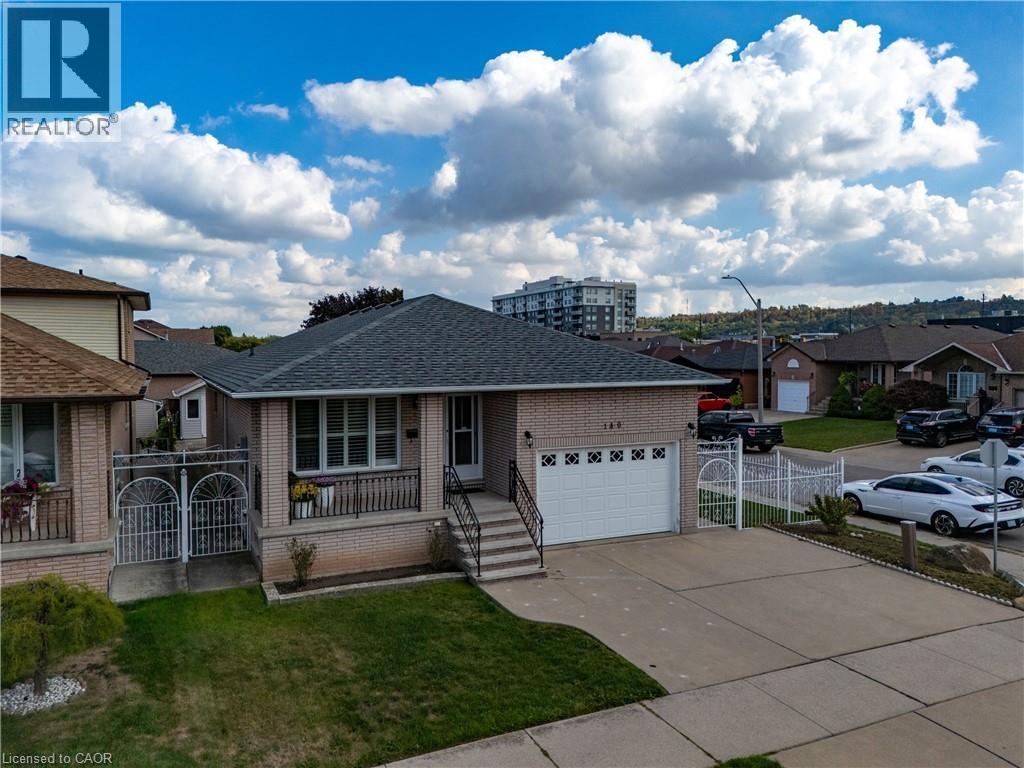 140 Donn Avenue, Hamilton, ON - Outdoor With Deck Patio Veranda