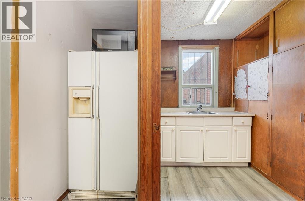 201 Ottawa Street N, Hamilton, ON