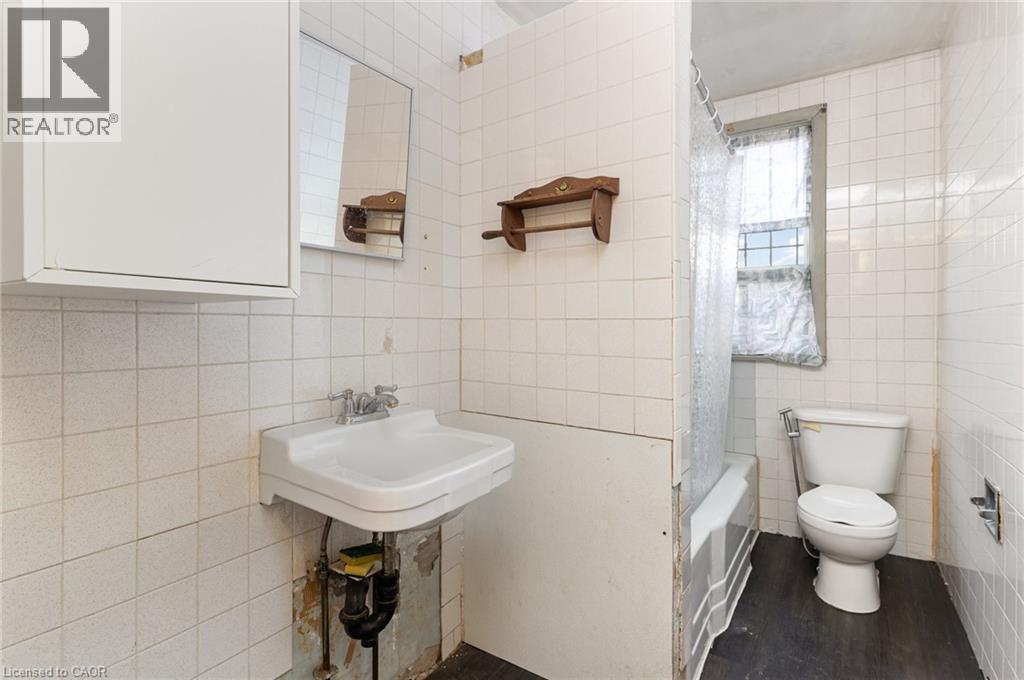 201 Ottawa Street N, Hamilton, ON