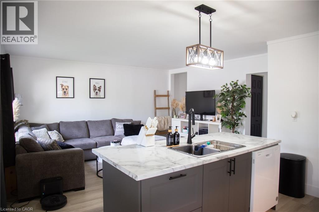 948 Mcdowell Road E, Simcoe, ON - Indoor