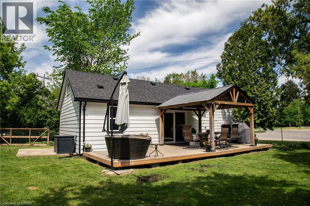 948 Mcdowell Road E, Simcoe, ON - Outdoor With Deck Patio Veranda