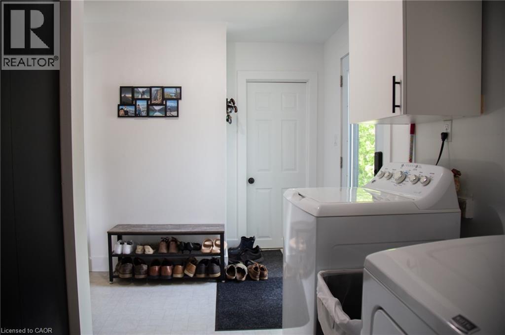 948 Mcdowell Road E, Simcoe, ON - Indoor Photo Showing Laundry Room
