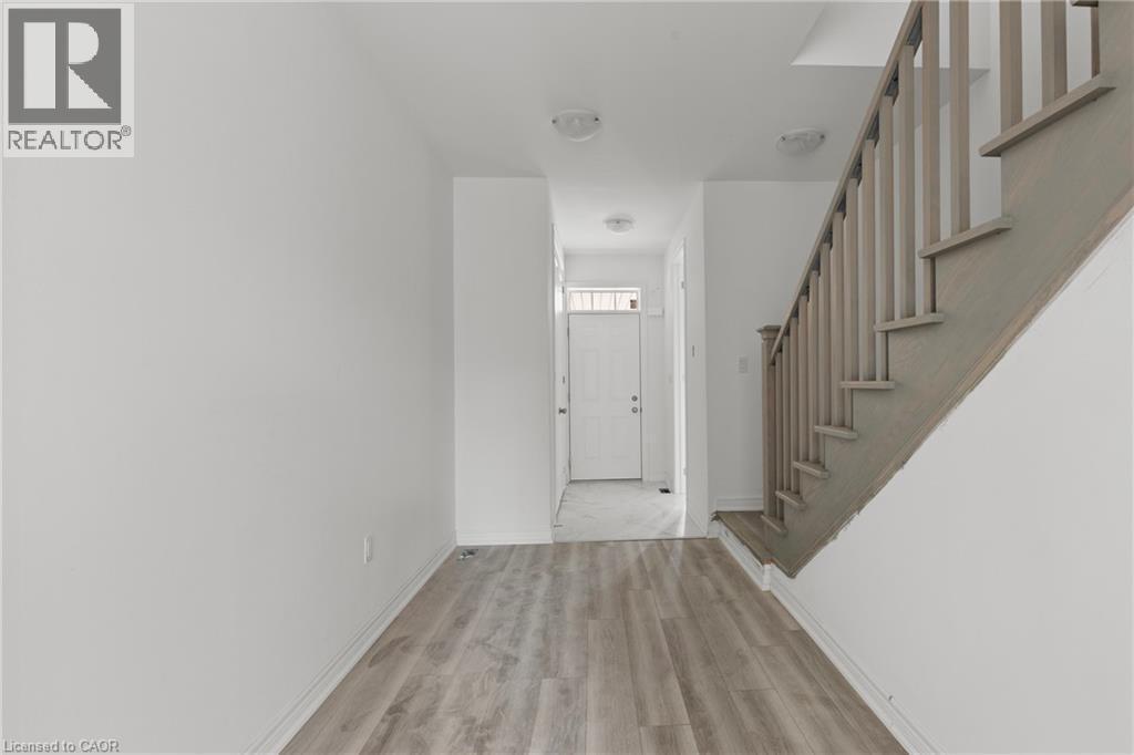 13 Davinci Boulevard, Hamilton, ON - Indoor Photo Showing Other Room