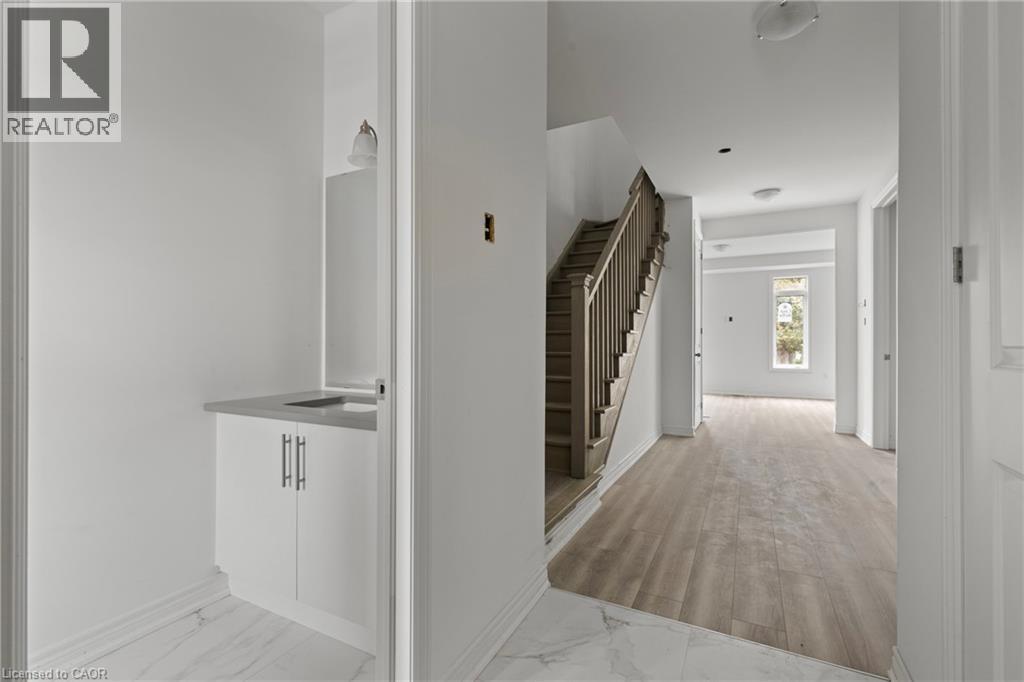 13 Davinci Boulevard, Hamilton, ON - Indoor Photo Showing Other Room