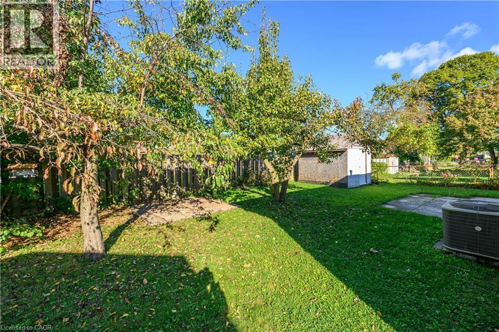 112 Purdy Crescent, Hamilton, ON - Outdoor