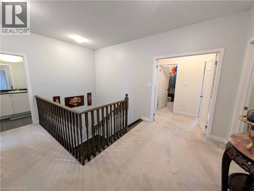 37 Mull Avenue, Caledonia, ON - Indoor Photo Showing Other Room