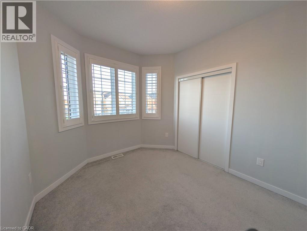 37 Mull Avenue, Caledonia, ON - Indoor Photo Showing Other Room