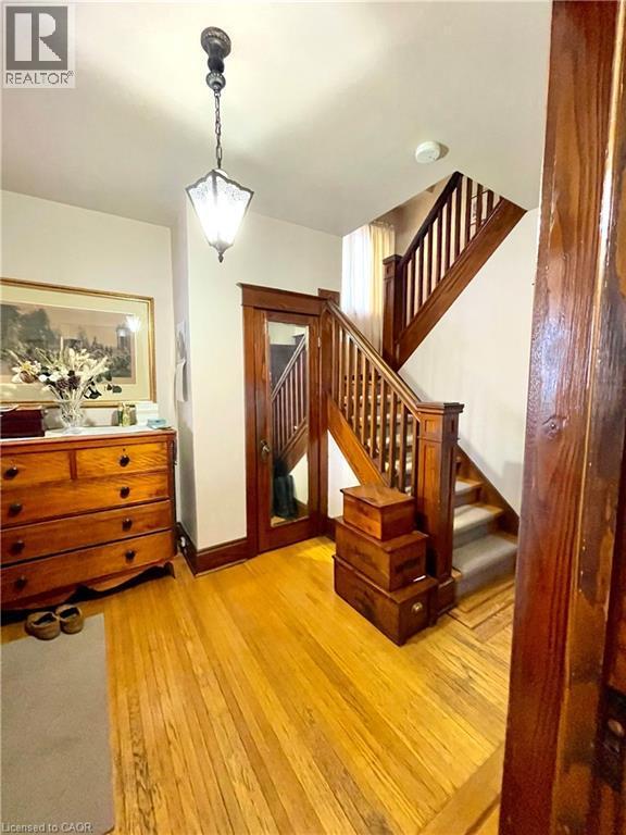 Large Foyer with hall closet - 25 Fairmount Avenue, Hamilton, ON - Indoor Photo Showing Other Room
