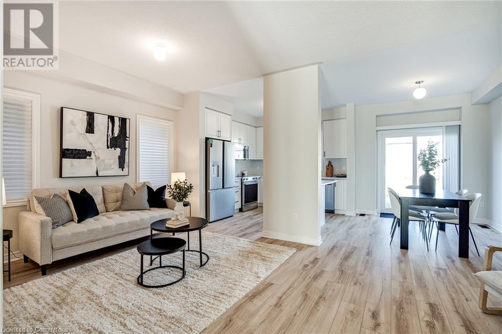 26 Bentgrass Drive, Welland, ON - Indoor Photo Showing Living Room