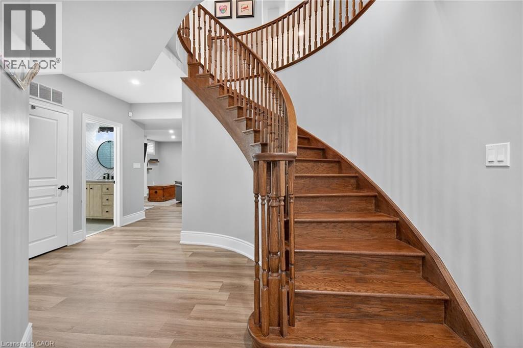 248 Cloverleaf Drive, Ancaster, ON - Indoor Photo Showing Other Room