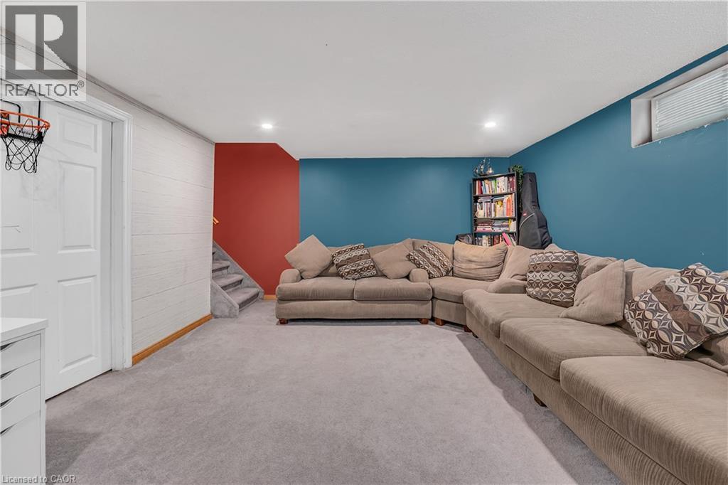 18 Riverdale Drive, Hamilton, ON - Indoor