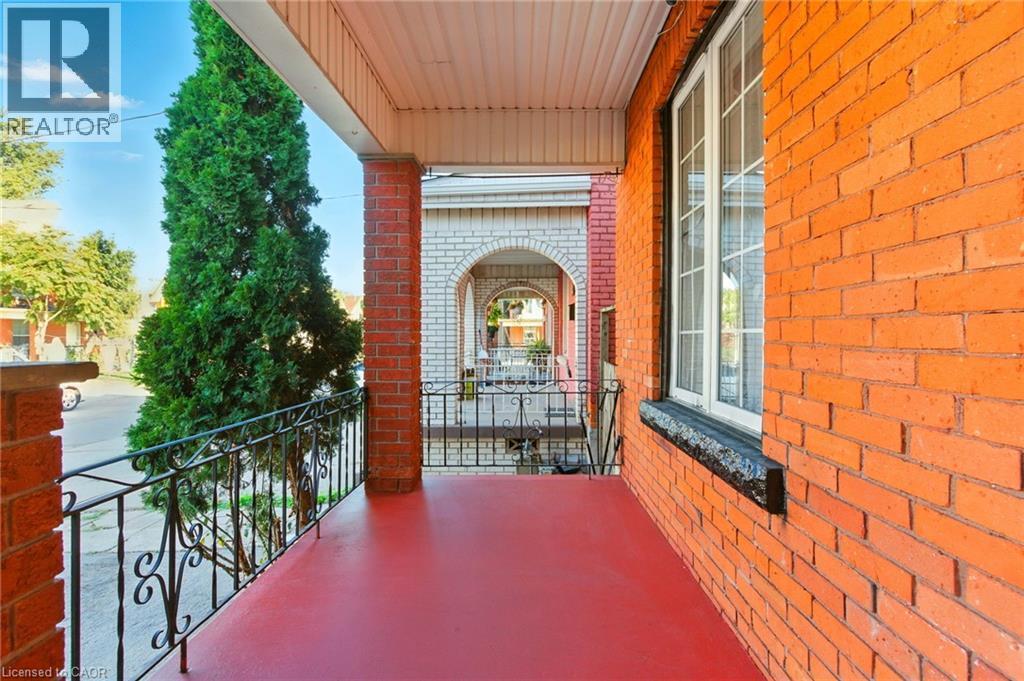 44 Holton Avenue N, Hamilton, ON - Outdoor With Exterior