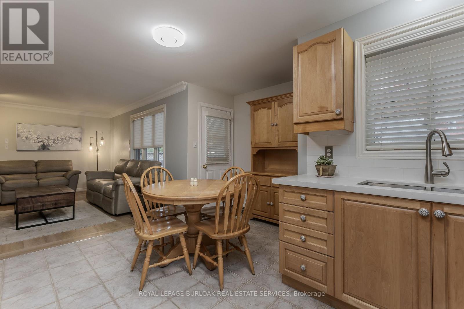 606 Williamson Court, Burlington, ON - Indoor