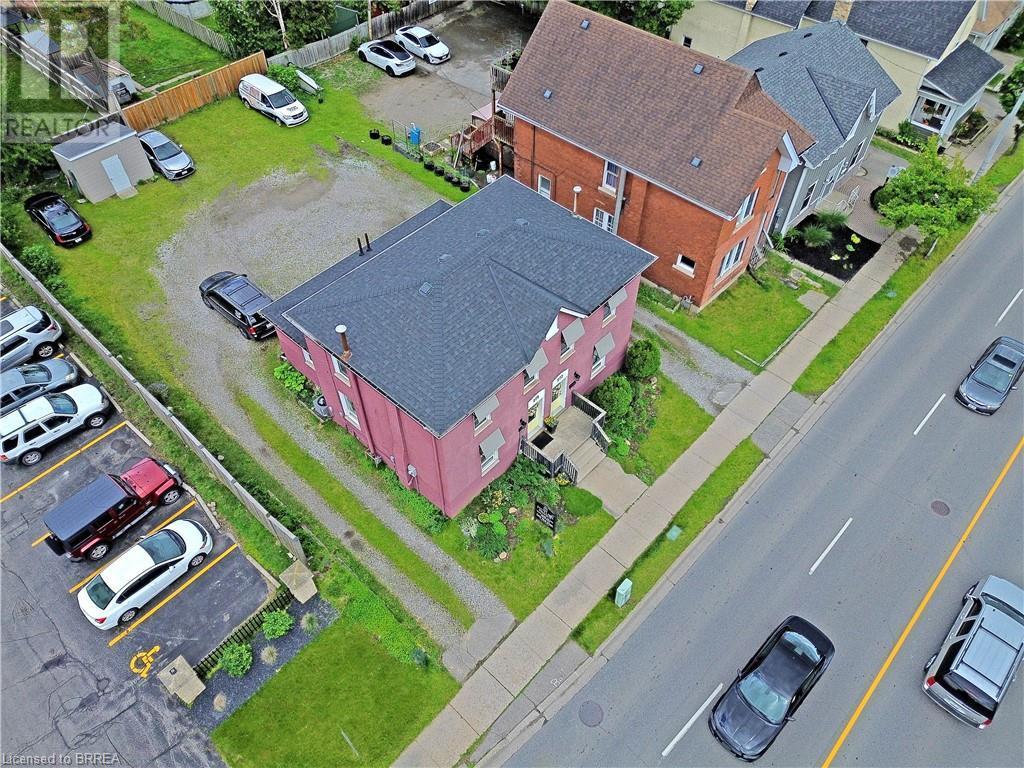 273-275 Brant Avenue, Brantford, ON - With View