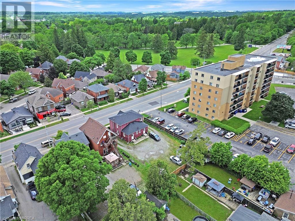 273-275 Brant Avenue, Brantford, ON - With View