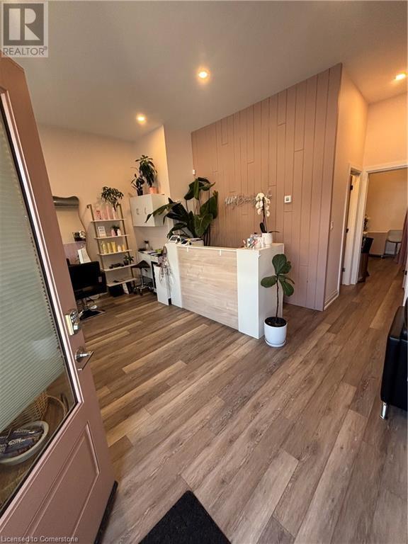 52 Barton Street E, Hamilton, ON - Indoor