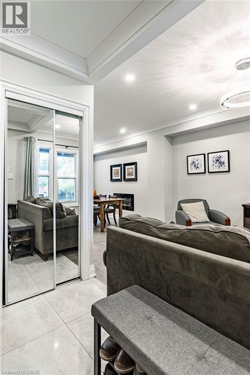 67 Gage Avenue N, Hamilton, ON - Indoor