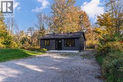 8 MOUNTSBERG Road Hamilton, ON L0P 1B0